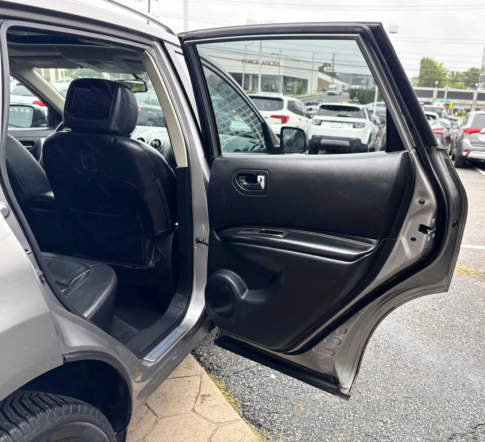 Used 2012 Nissan Rogue SL AWD/4WD image 31