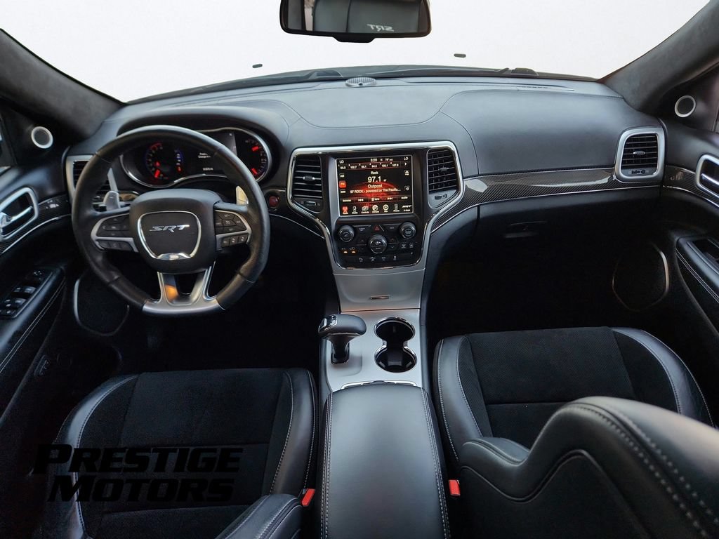 Used 2015 Jeep Grand Cherokee SRT w/ Luxury Group II AWD/4WD image 23
