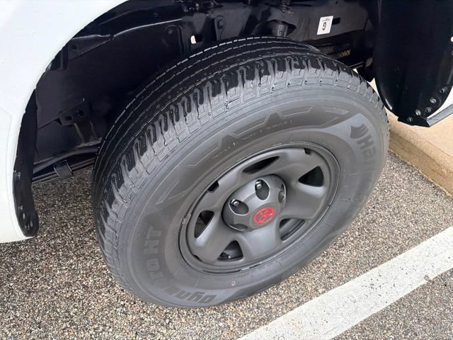 Used 2023 Toyota Tacoma SR AWD/4WD image 6