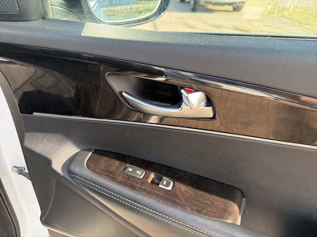 Used 2017 Kia Sorento LX image 31