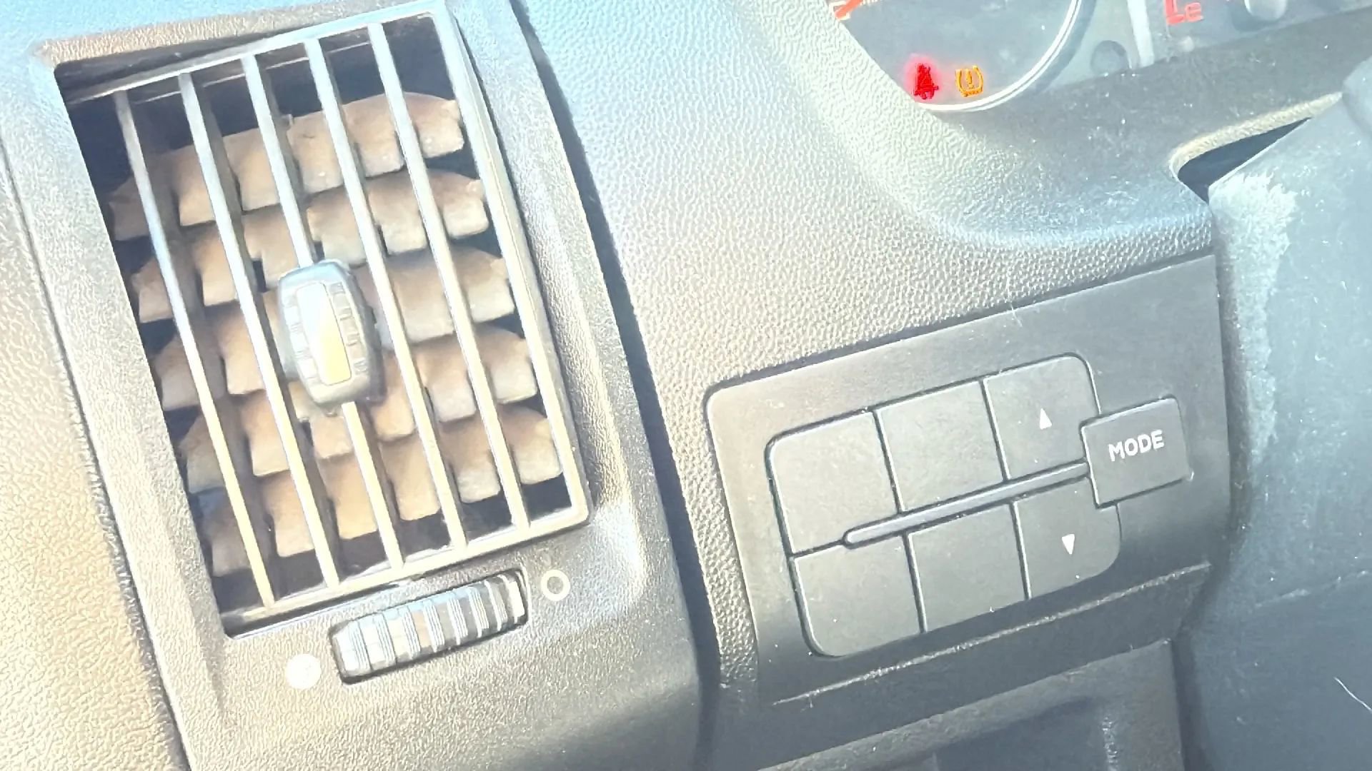 Used 2014 RAM ProMaster 2500 w/ Premium Appearance Group image 25