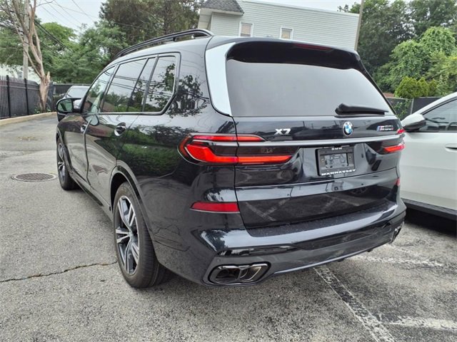 New 2026 BMW X7 M60i w/ Executive Package image 6
