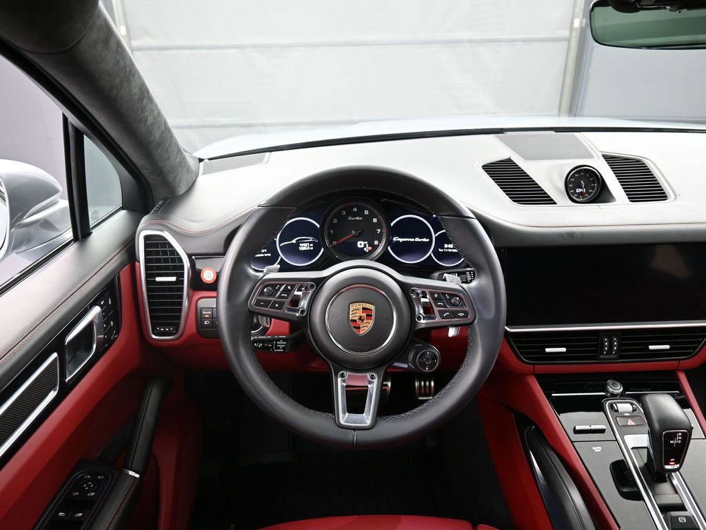 Certified 2022 Porsche Cayenne Turbo AWD/4WD image 18