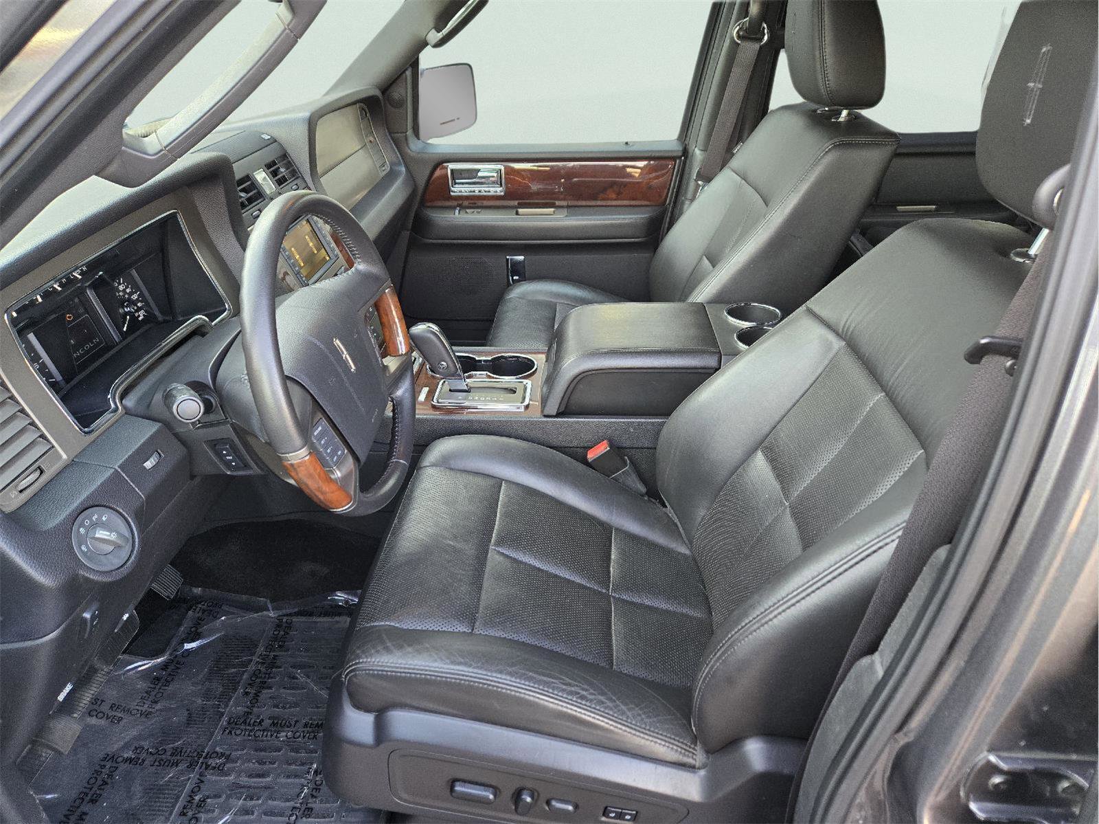 Used 2012 Lincoln Navigator 4WD image 40