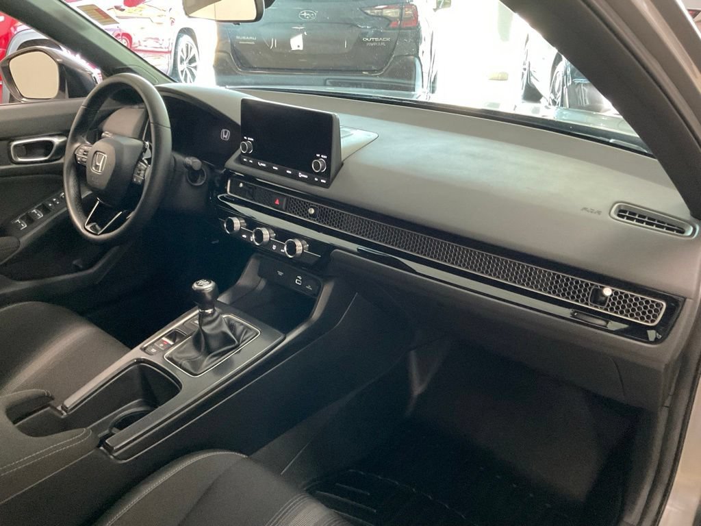 Used 2023 Honda Civic Sport image 19
