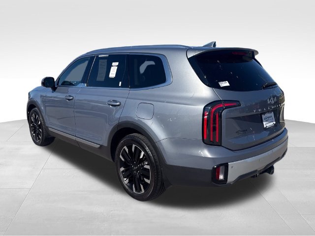 Used 2024 Kia Telluride SX w/ Towing Package AWD/4WD image 3