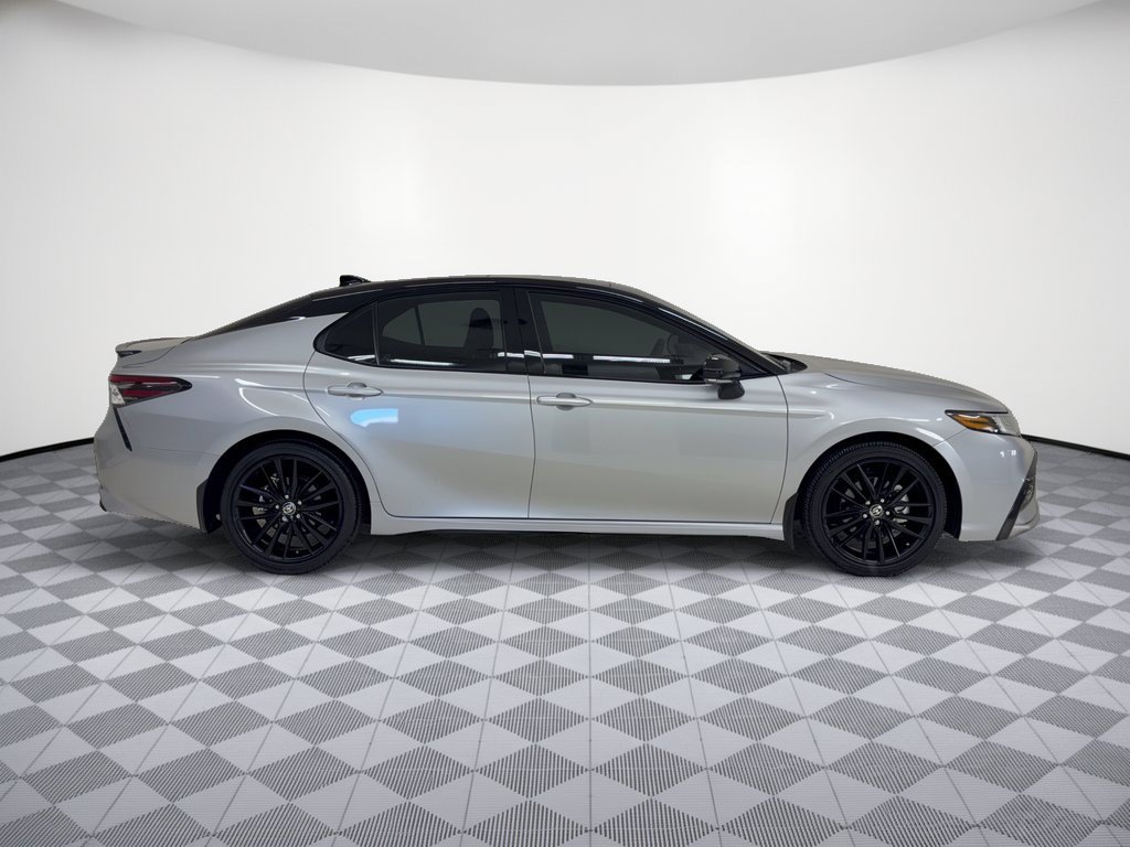 Used 2024 Toyota Camry XSE FWD image 8