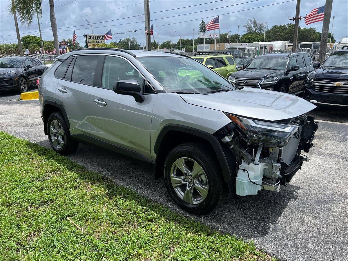 Used 2024 Toyota RAV4 LE image 4