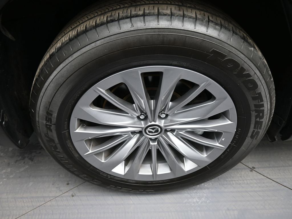 Used 2024 MAZDA CX-90 3.3 Turbo w/ Preferred Plus image 12