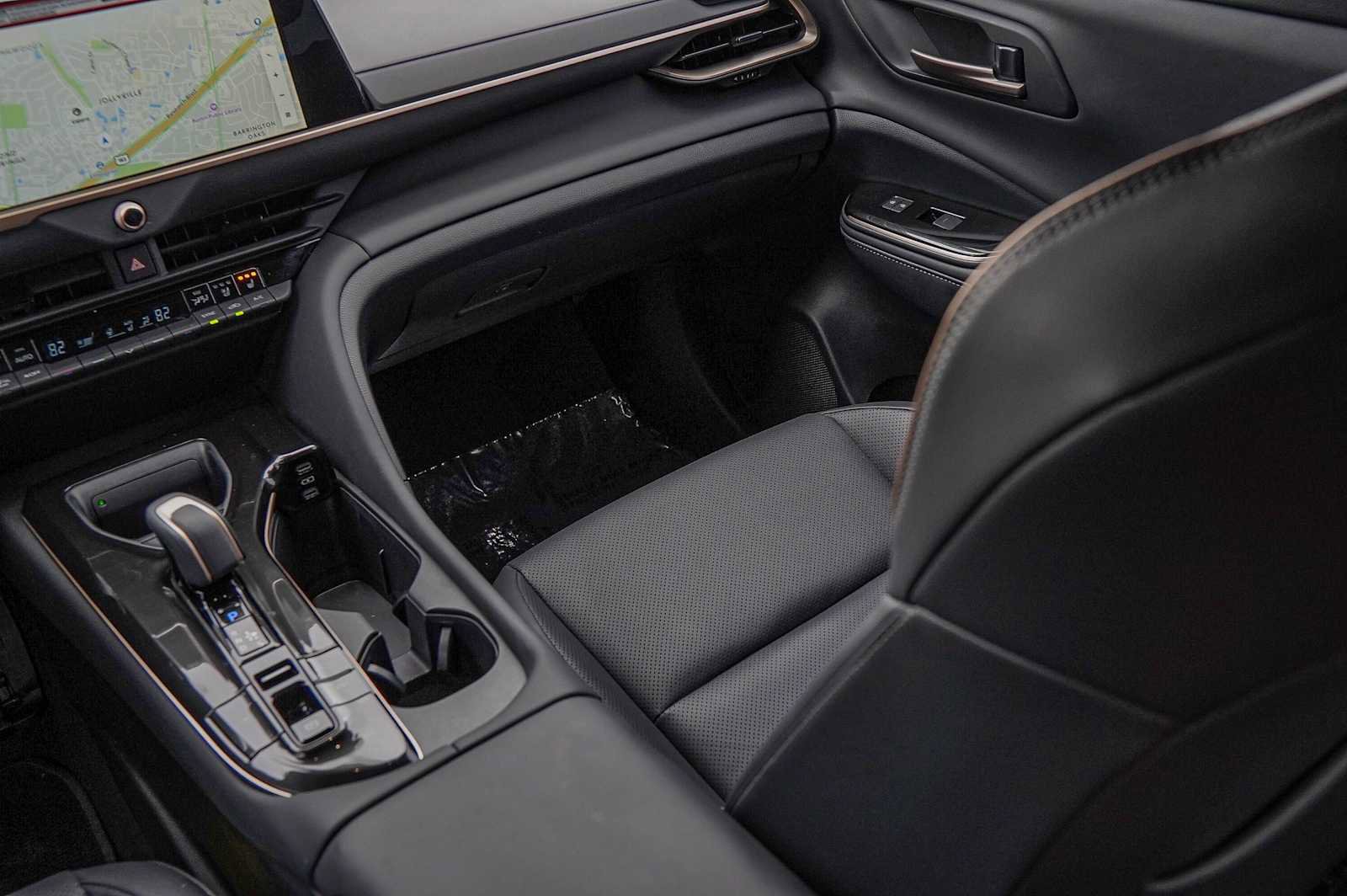 Used 2025 Toyota Crown Signia image 27