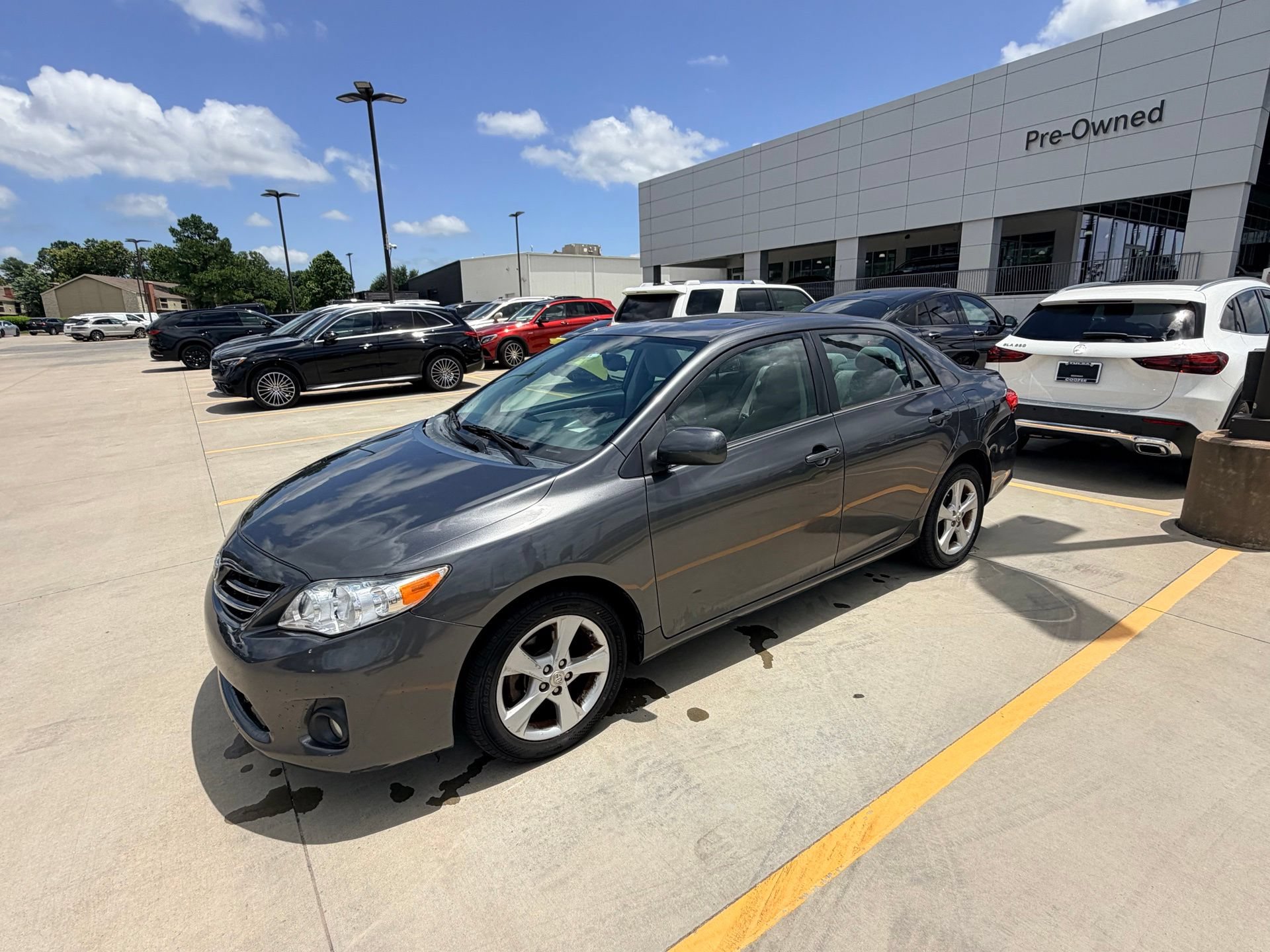 Used 2013 Toyota Corolla LE w/ Premium Pkg FWD image 11