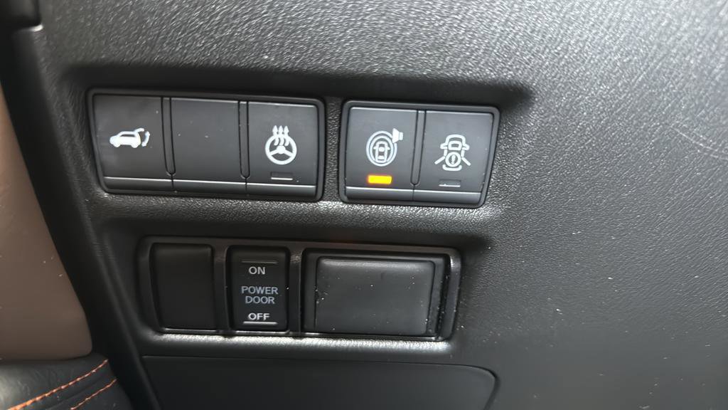 Used 2020 Nissan Armada Platinum w/ Platinum Reserve Package image 34