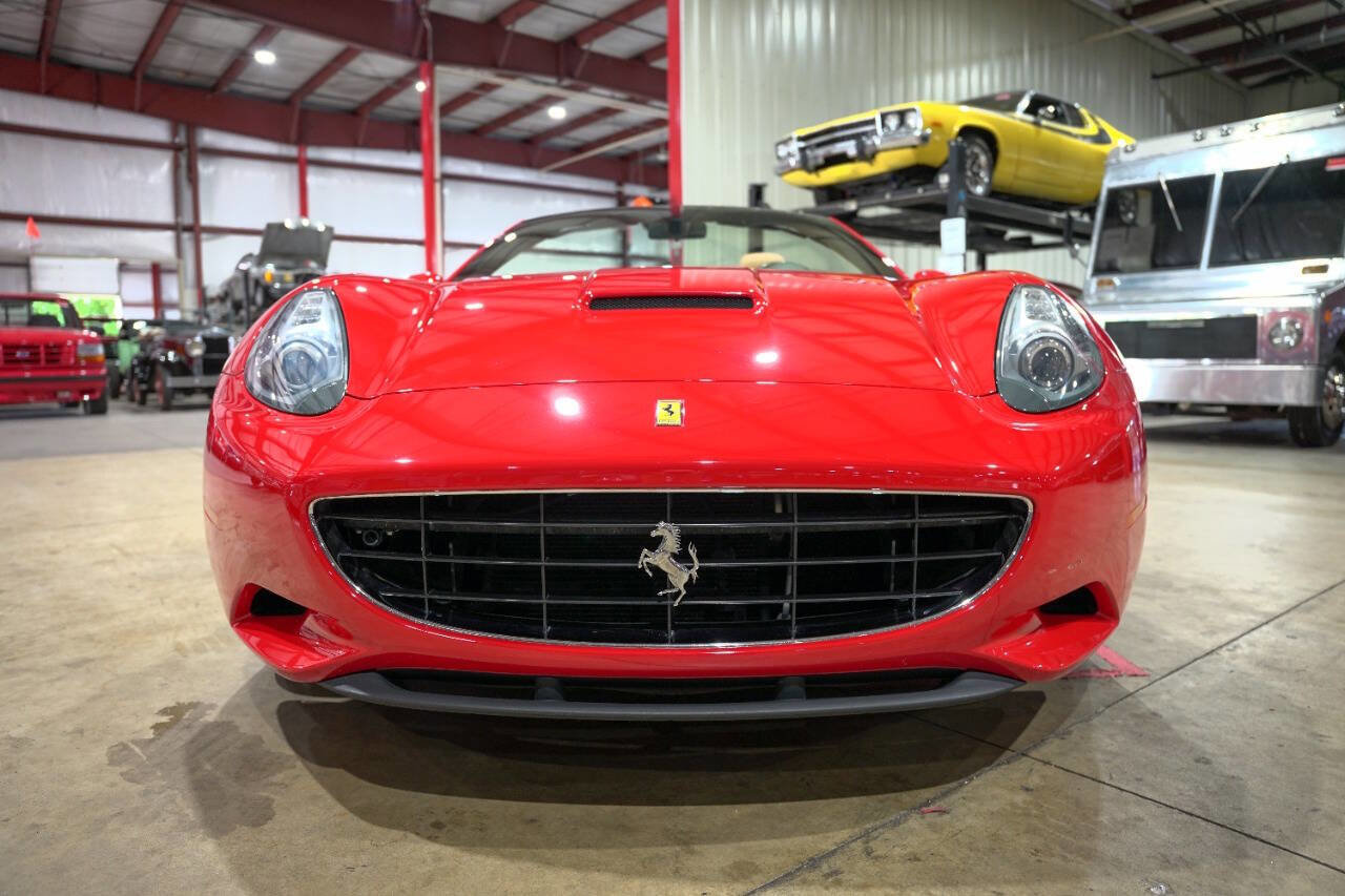 Used 2013 Ferrari California image 13