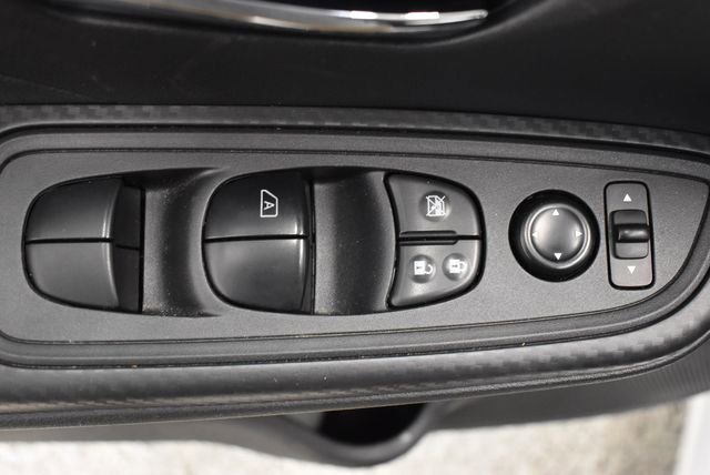 Used 2025 Nissan Versa SV image 21