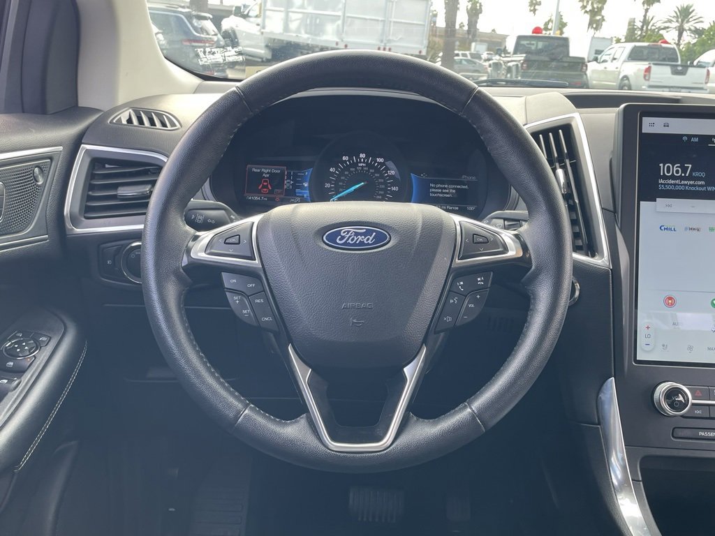 Used 2024 Ford Edge Titanium image 23