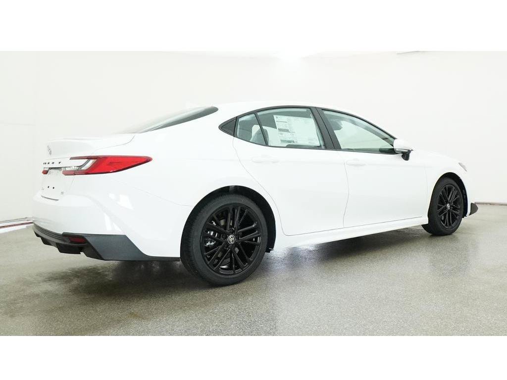 New 2026 Toyota Camry SE FWD image 32