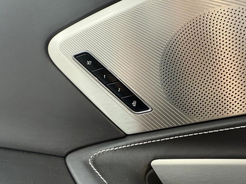 Used 2024 Chevrolet Corvette Stingray Premium Conv w/ Battery Protection Package image 13