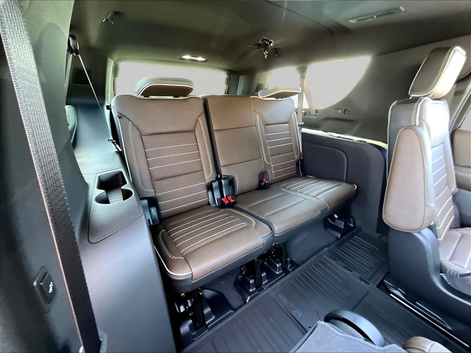 New 2026 GMC Yukon XL Denali Ultimate AWD/4WD image 21