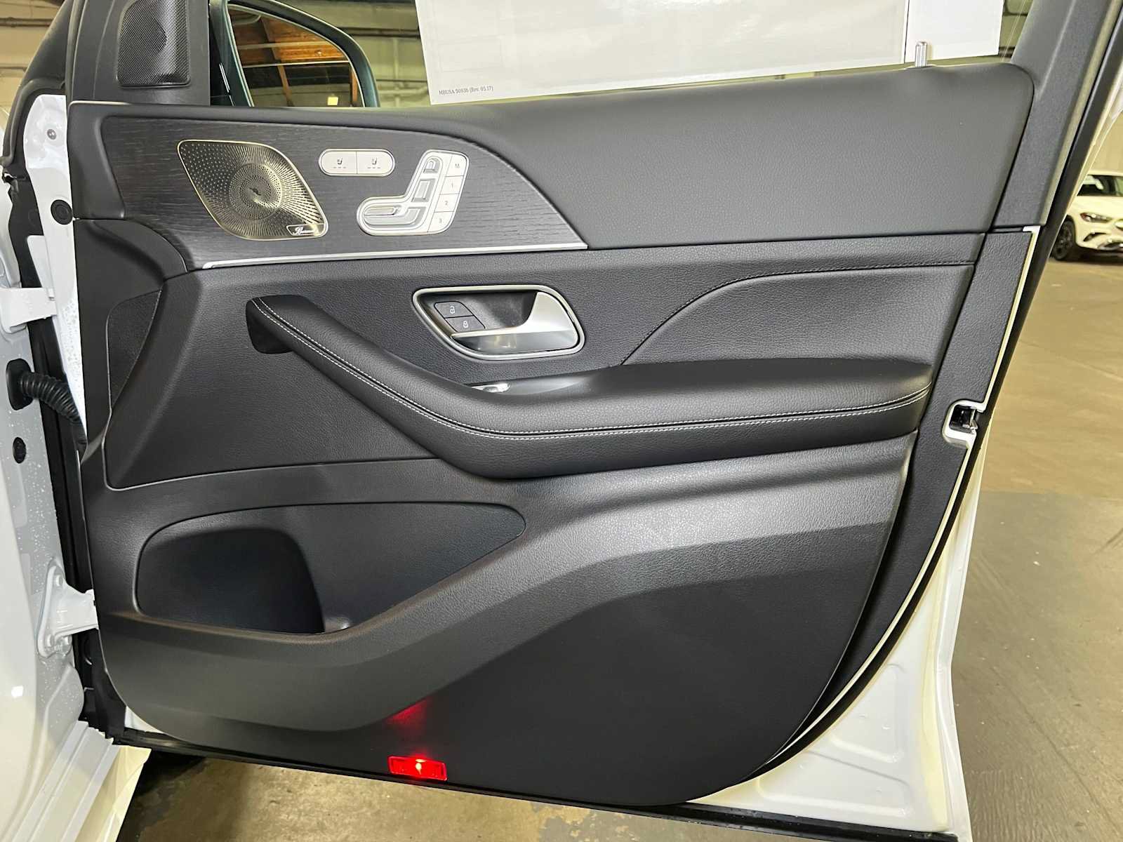 New 2026 Mercedes-Benz GLS 450 4MATIC image 10