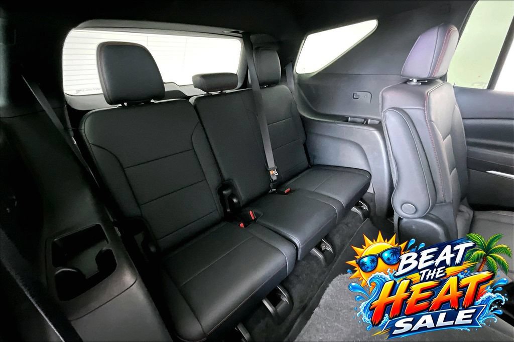 Used 2025 Chevrolet Traverse Z71 AWD/4WD image 33