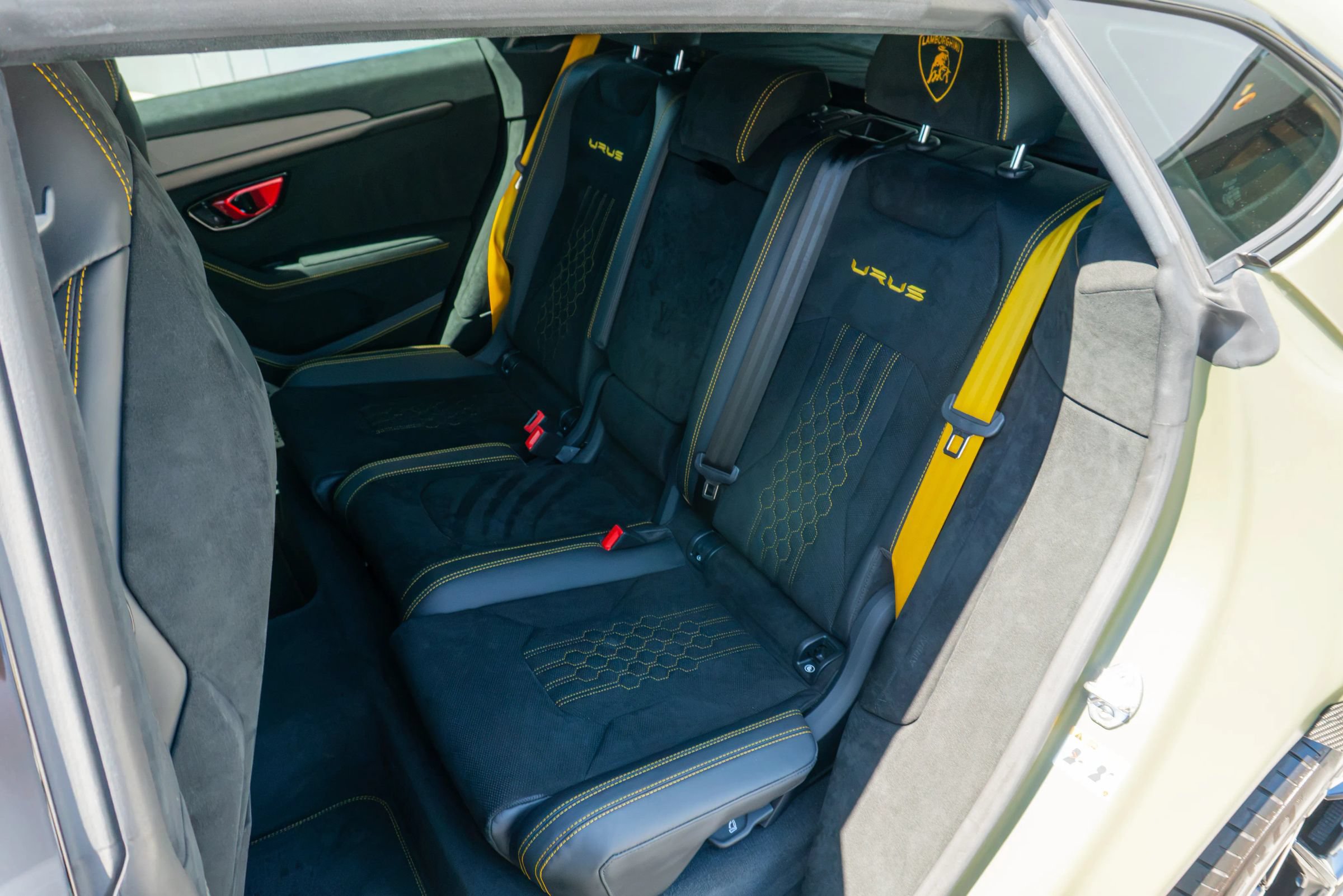 Used 2024 Lamborghini Urus Performante AWD/4WD image 50