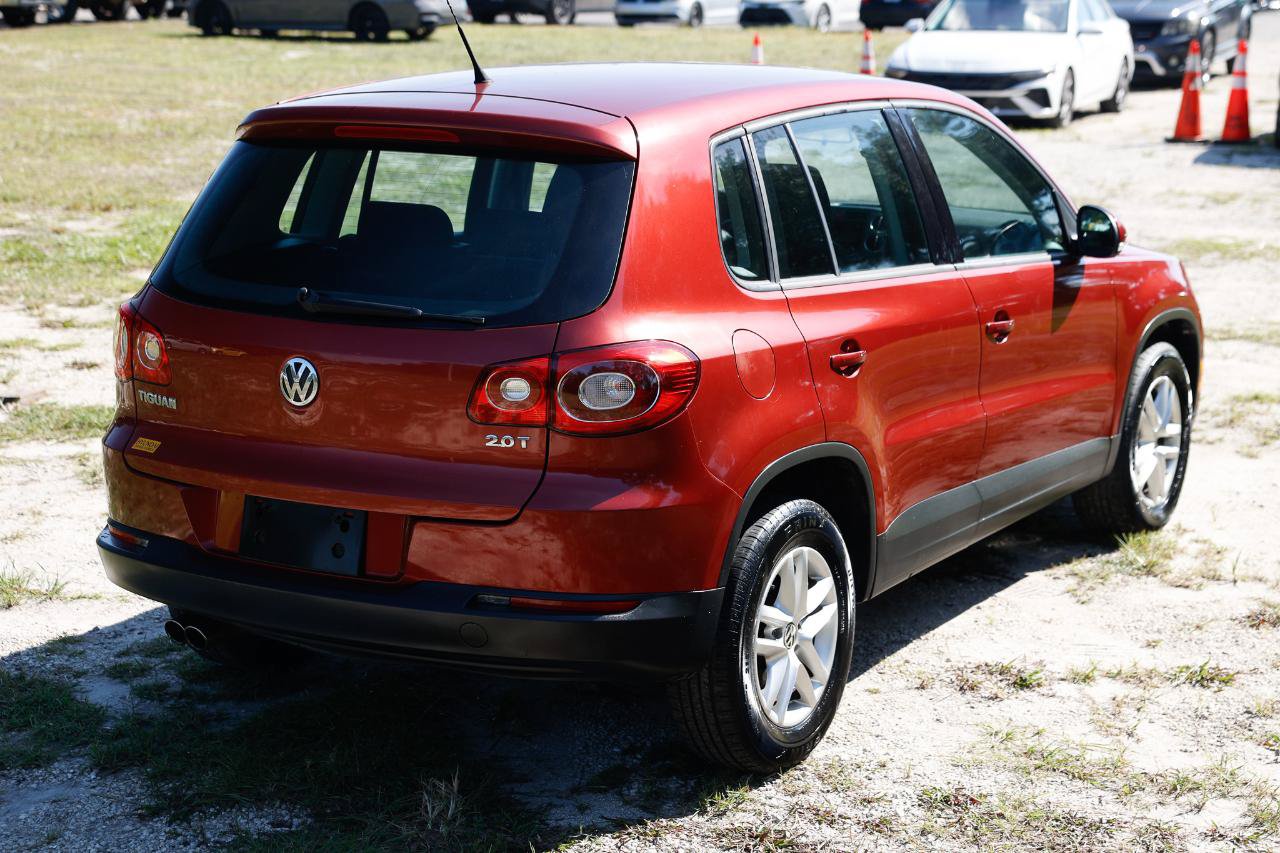 Used 2011 Volkswagen Tiguan S FWD image 11