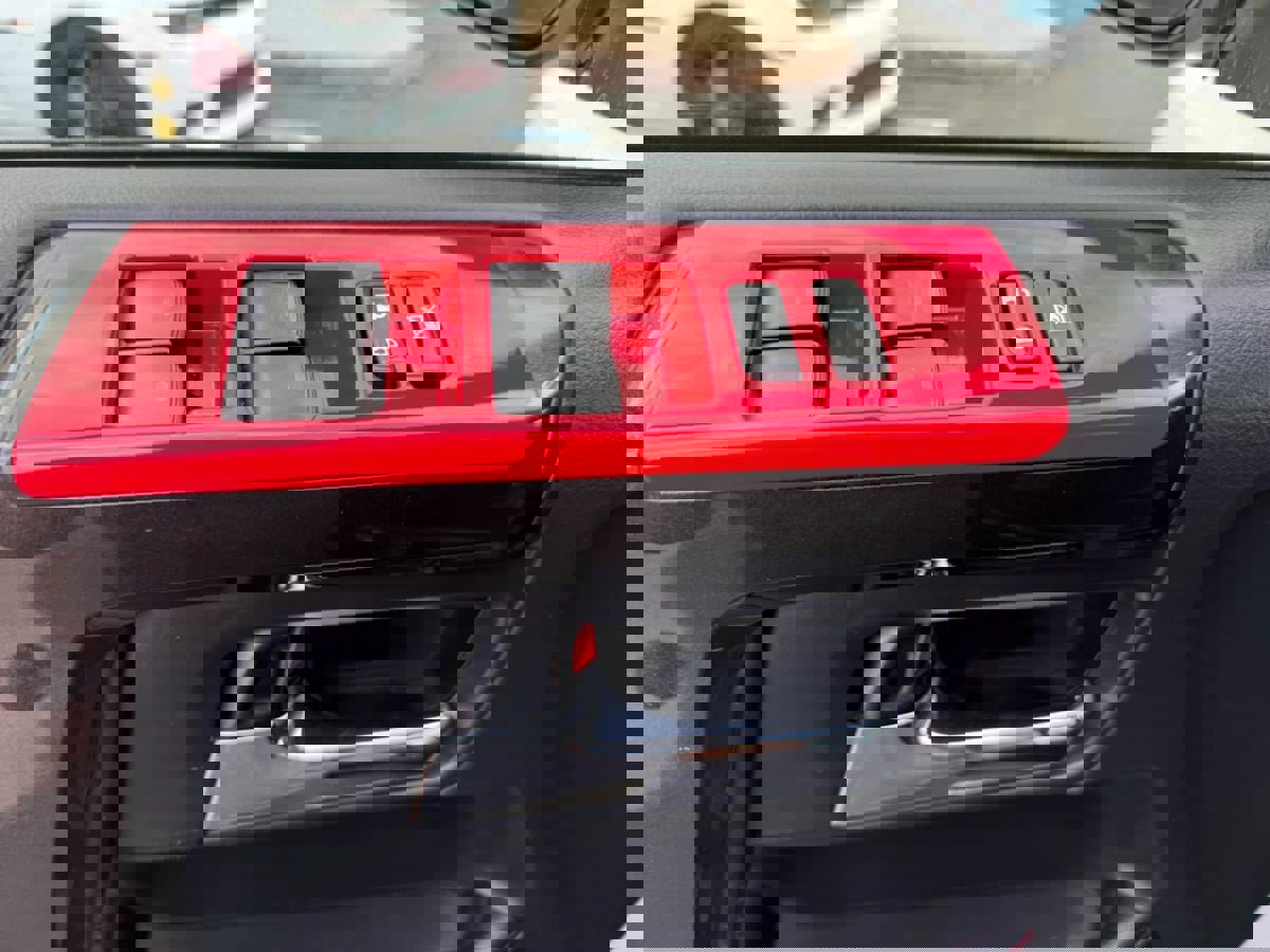 Used 2018 Toyota 4Runner TRD Off-Road Premium AWD/4WD image 40