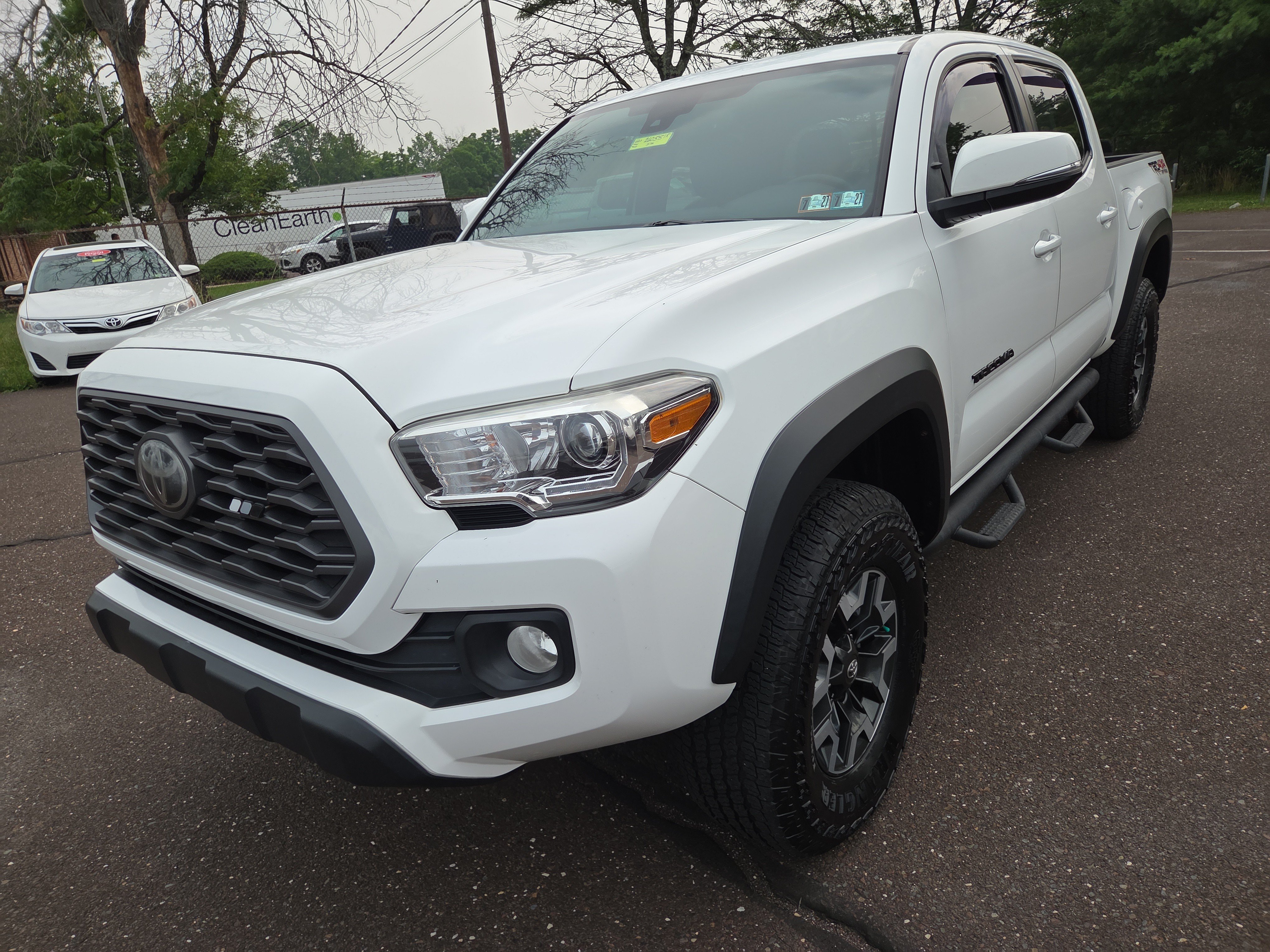 Certified 2020 Toyota Tacoma TRD Off-Road w/ TRD Premium Off Road Package AWD/4WD image 7