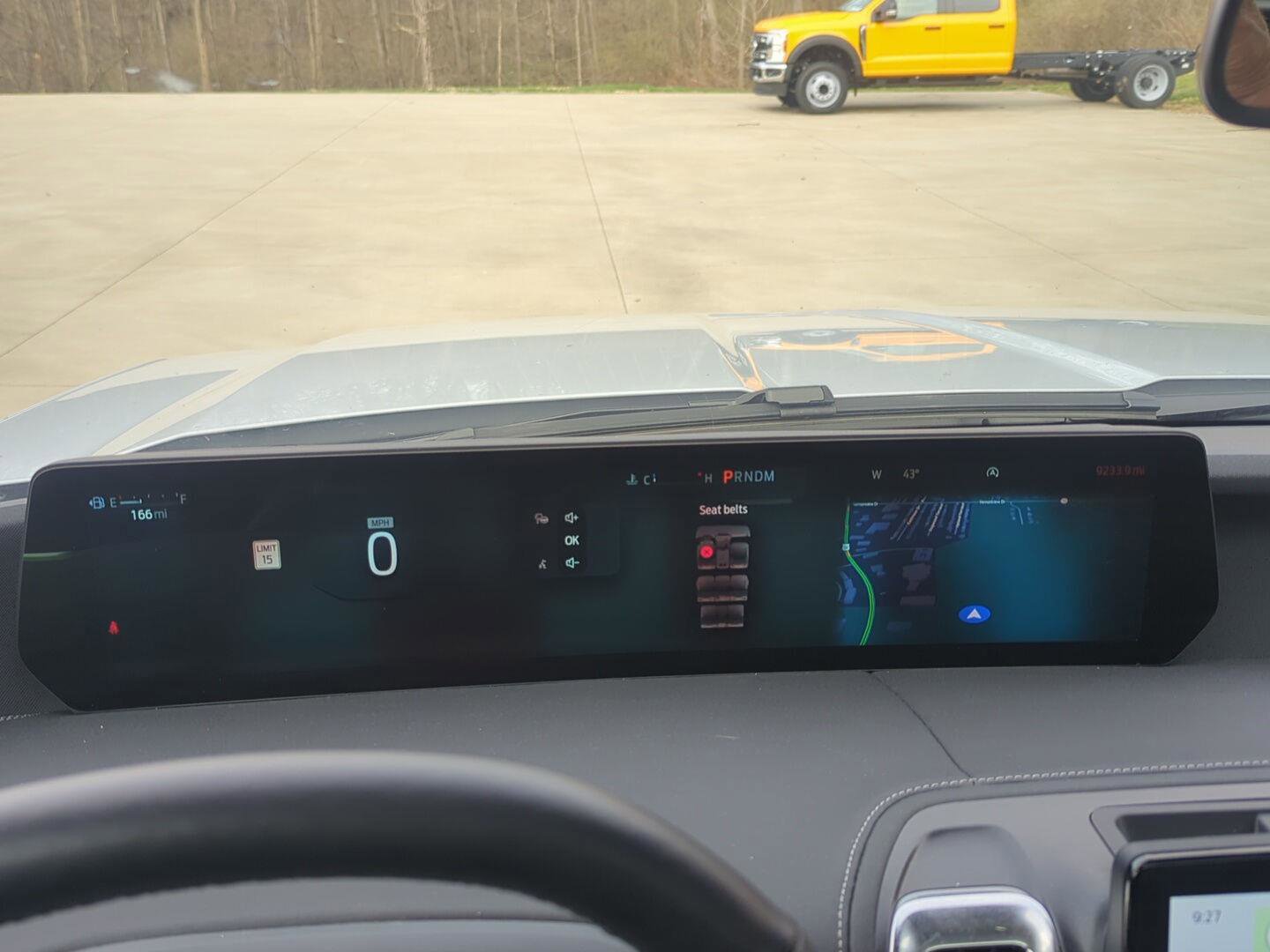 Used 2025 Ford Expedition Platinum image 18