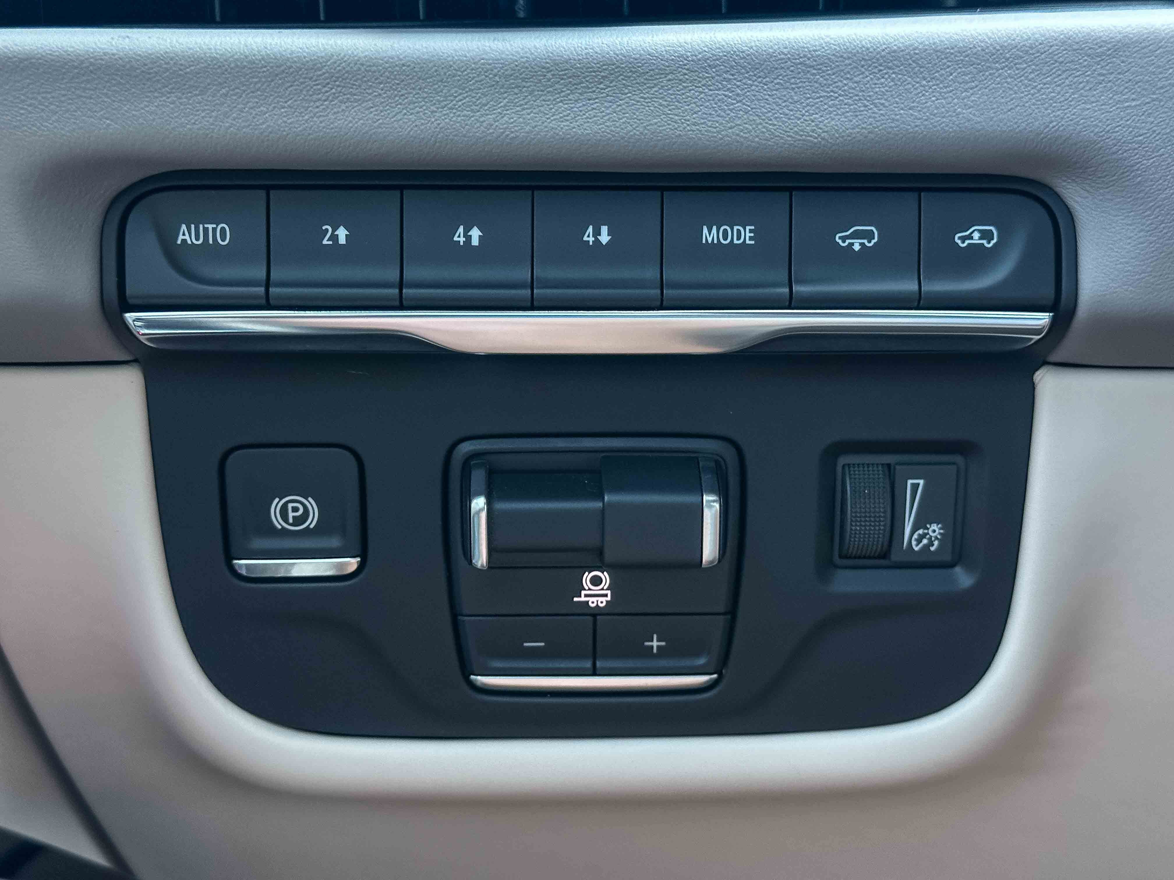 Used 2025 Cadillac Escalade Sport Platinum AWD/4WD image 40