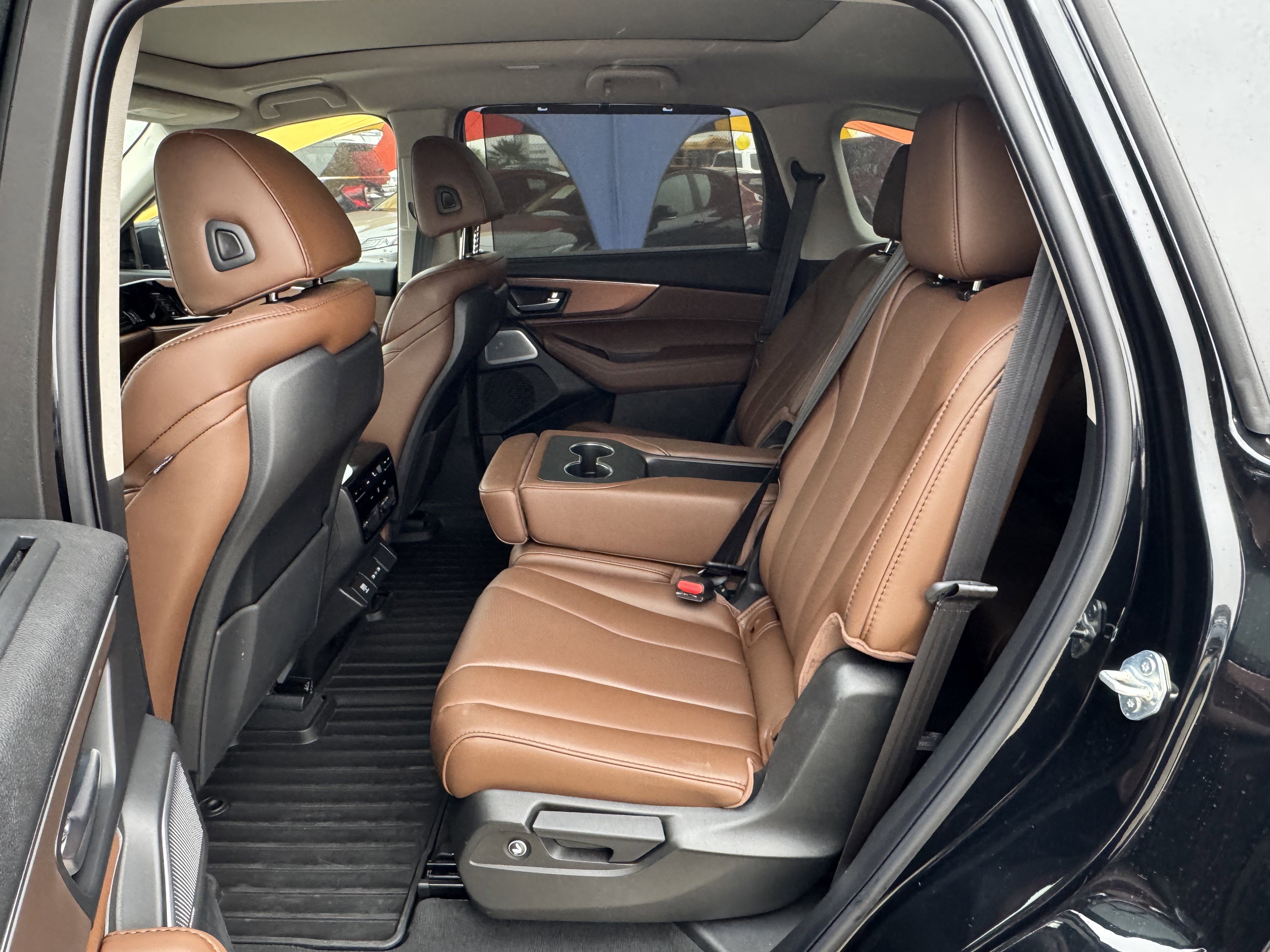 Used 2025 Acura MDX SH-AWD w/ Technology Package image 12