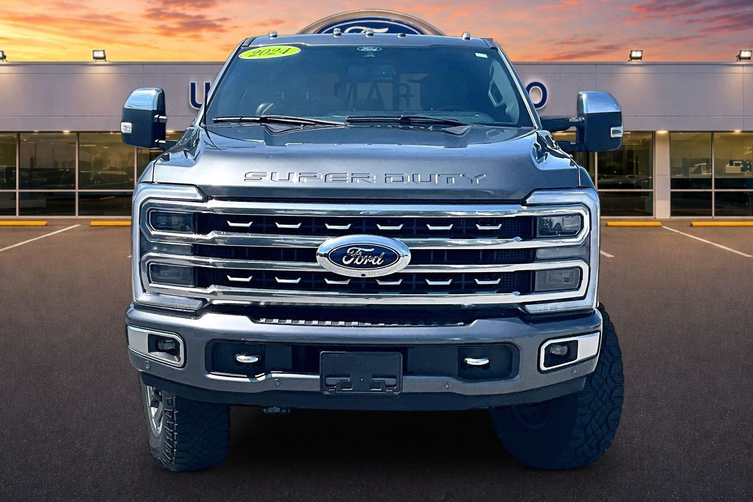 Used 2024 Ford F350 Platinum w/ Tremor Off-Road Package AWD/4WD image 3