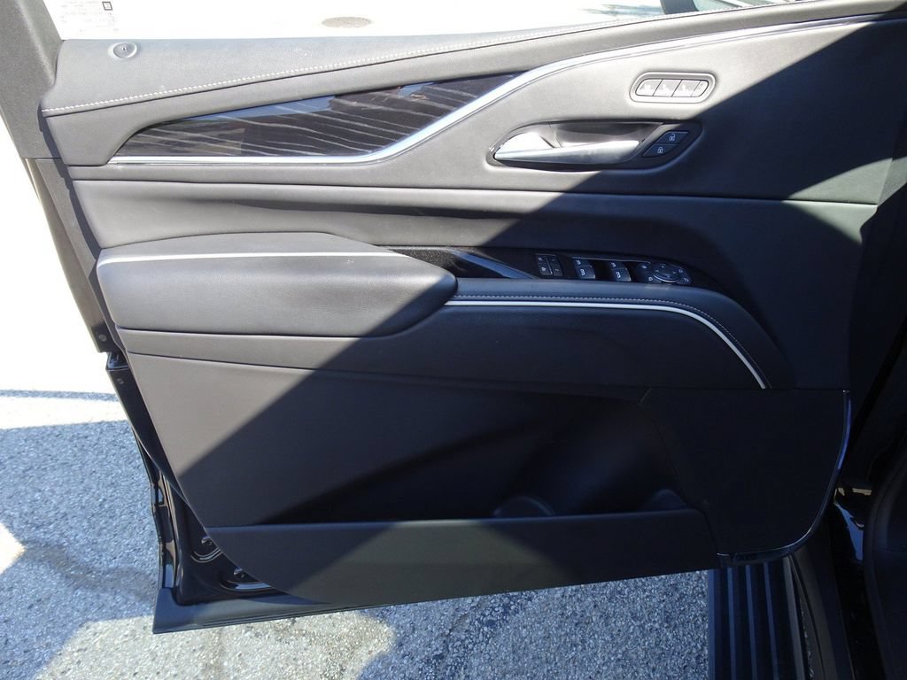 Certified 2024 Cadillac Escalade Sport w/ Touring Package AWD/4WD image 12