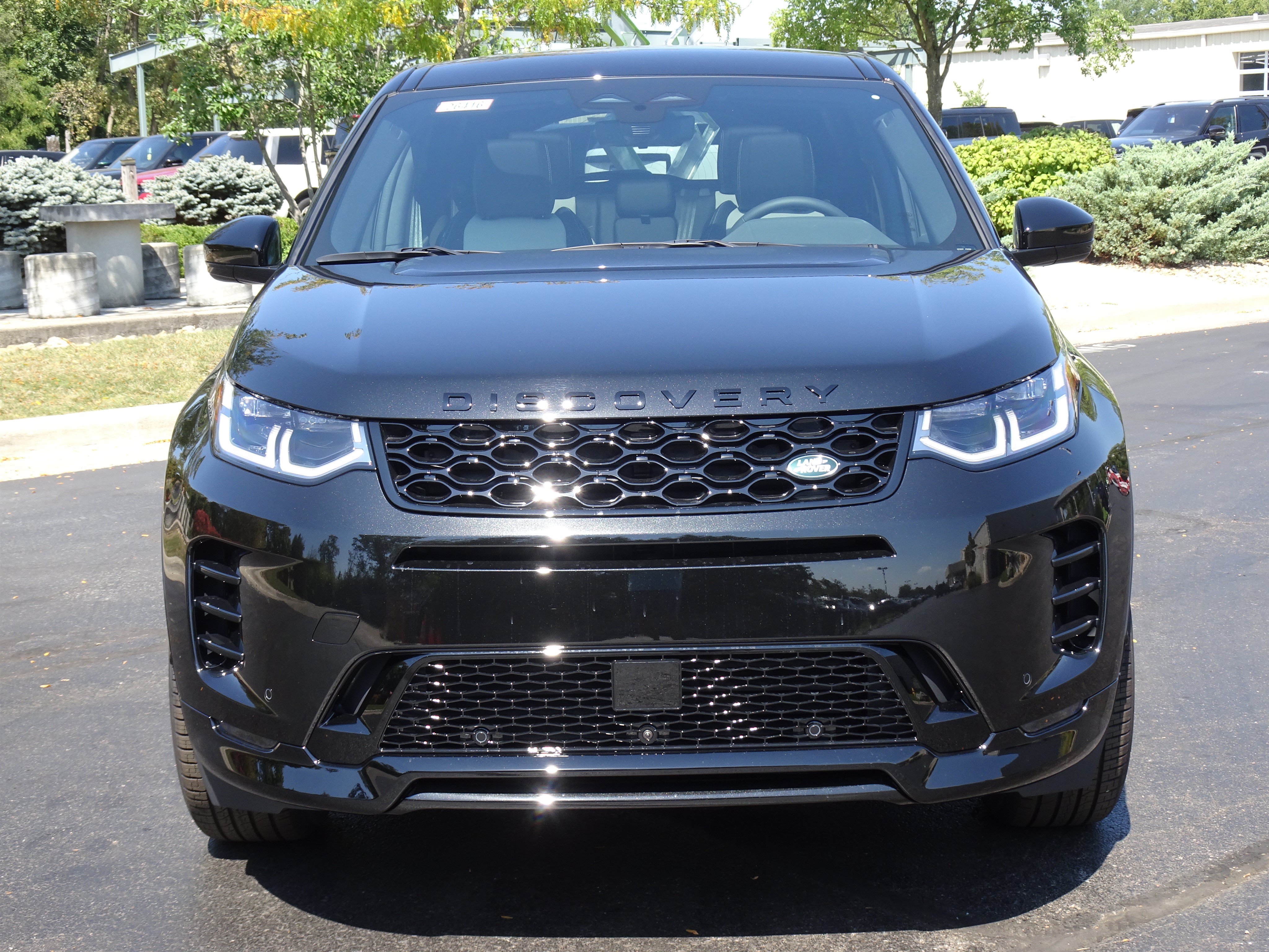 New 2026 Land Rover Discovery Sport Landmark AWD/4WD image 8