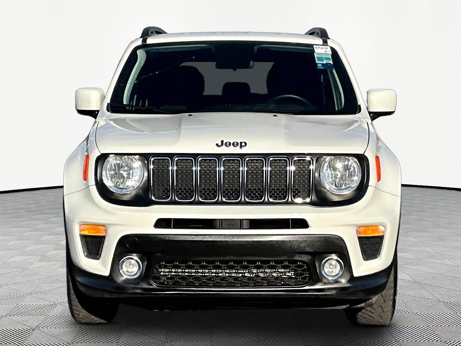 Used 2020 Jeep Renegade Latitude w/ Cold Weather Group AWD/4WD image 2