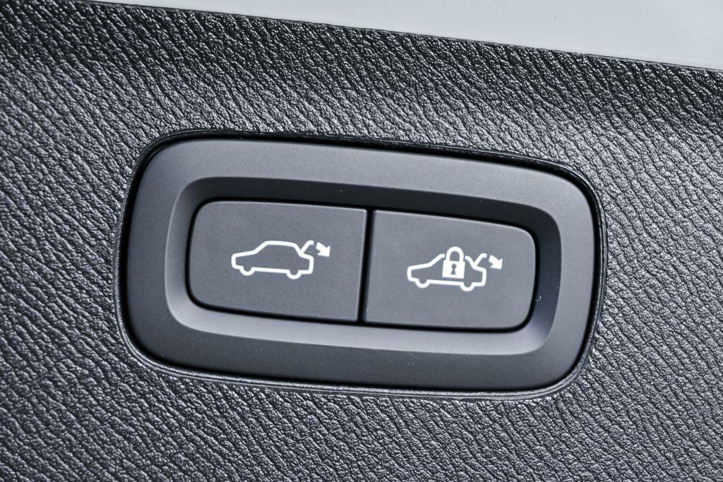 New 2026 Volvo XC90 B6 Plus AWD/4WD image 33