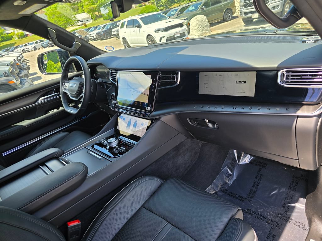 Used 2024 Jeep Grand Wagoneer Series II Obsidian w/ Quick Order Packagew 28T AWD/4WD image 32