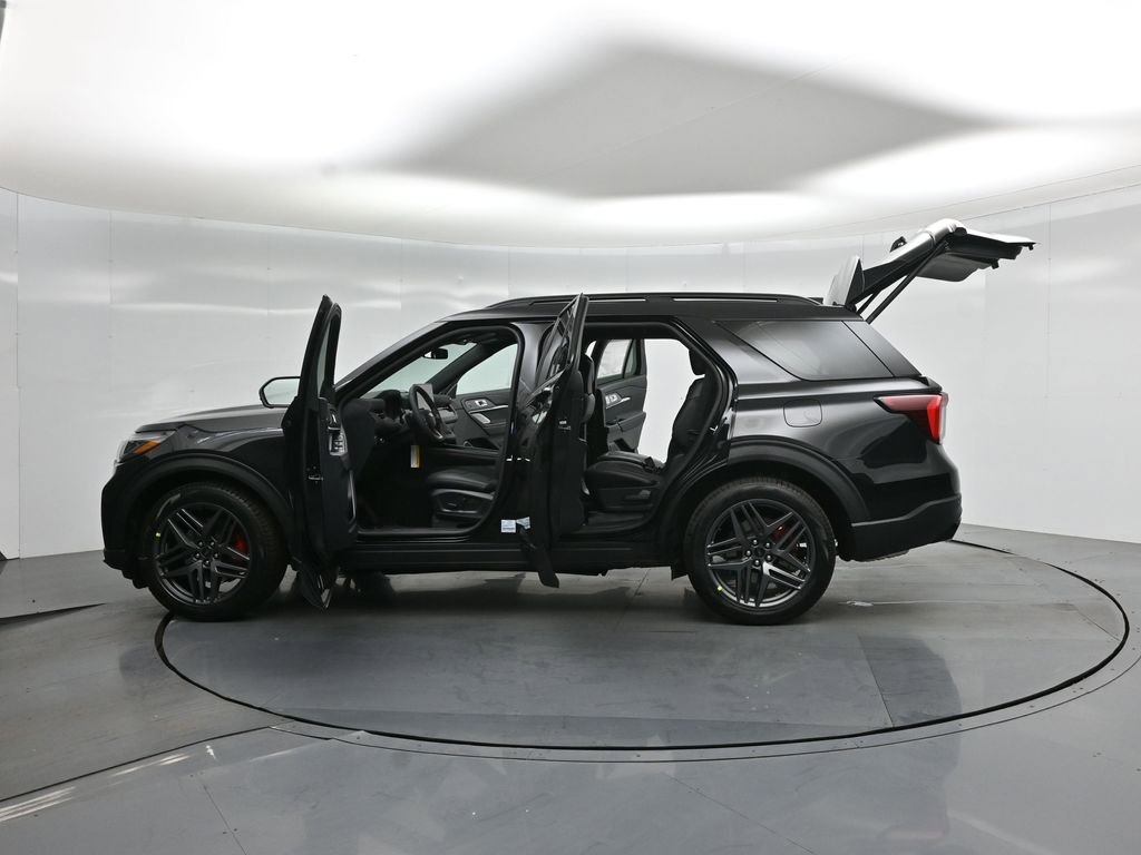 New 2026 Ford Explorer ST image 35