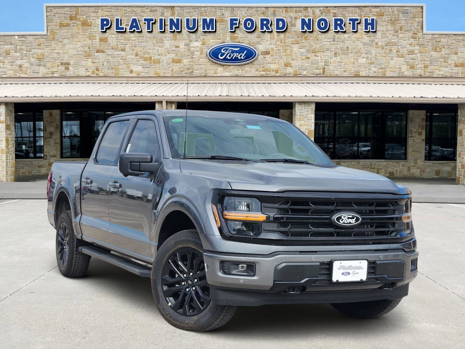 New 2025 Ford F150 XLT w/ Equipment Group 302A MID