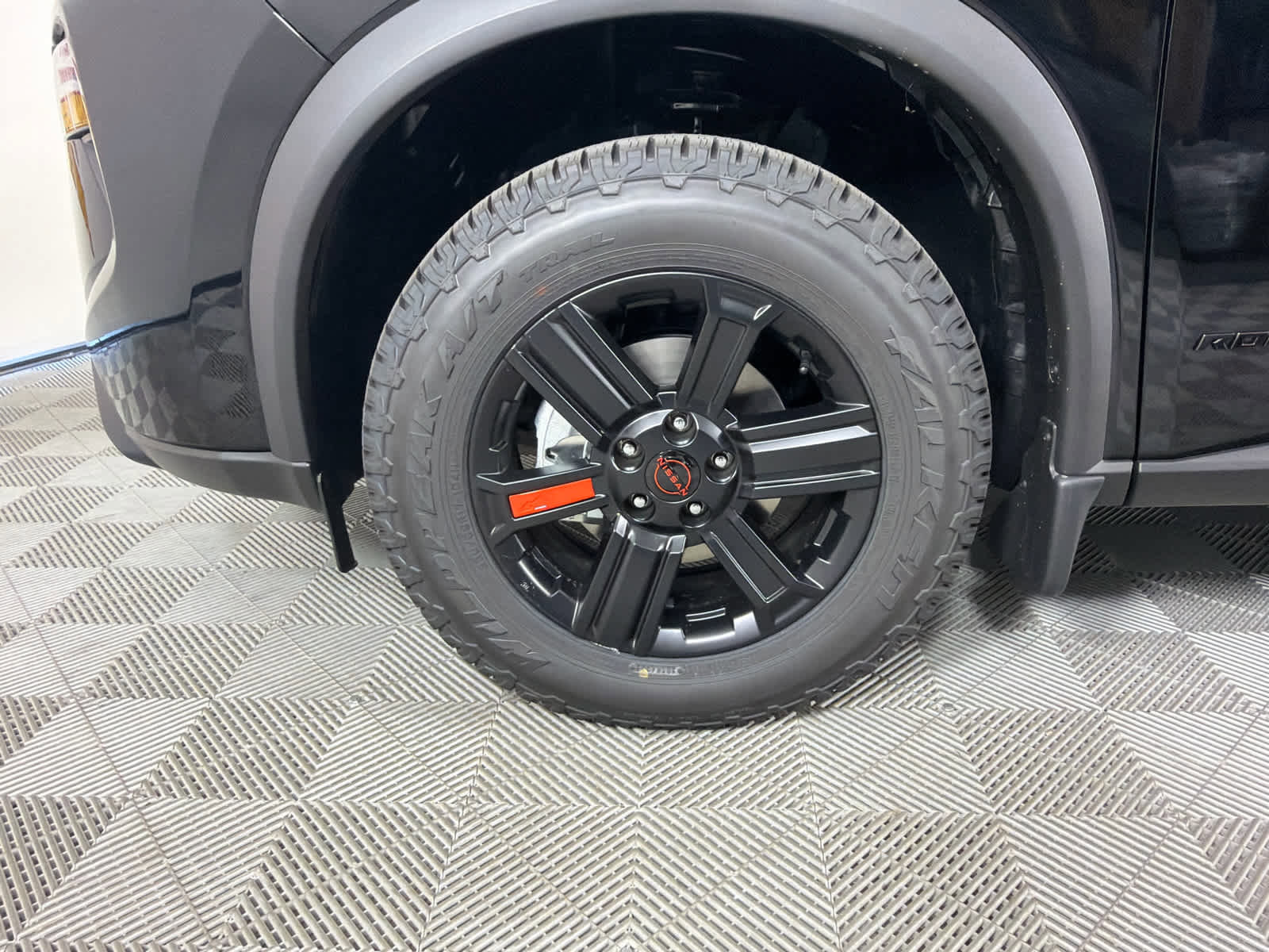 New 2026 Nissan Rogue SV image 10
