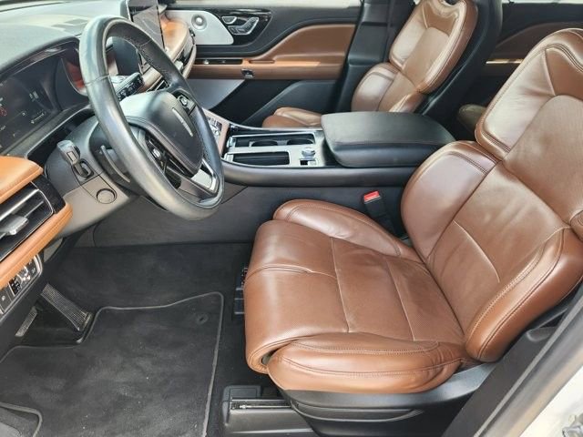 Used 2021 Lincoln Aviator Reserve w/ Equipment Group 210A AWD/4WD image 12