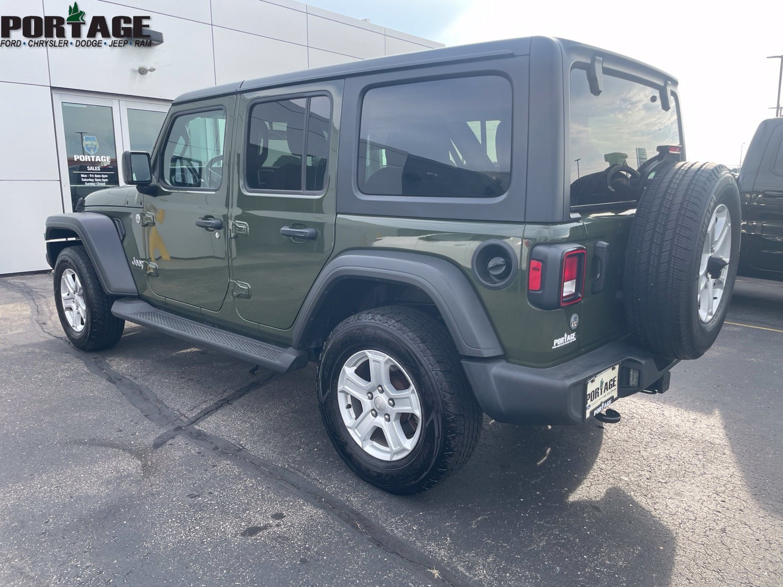 Used 2021 Jeep Wrangler Unlimited Sport AWD/4WD image 4