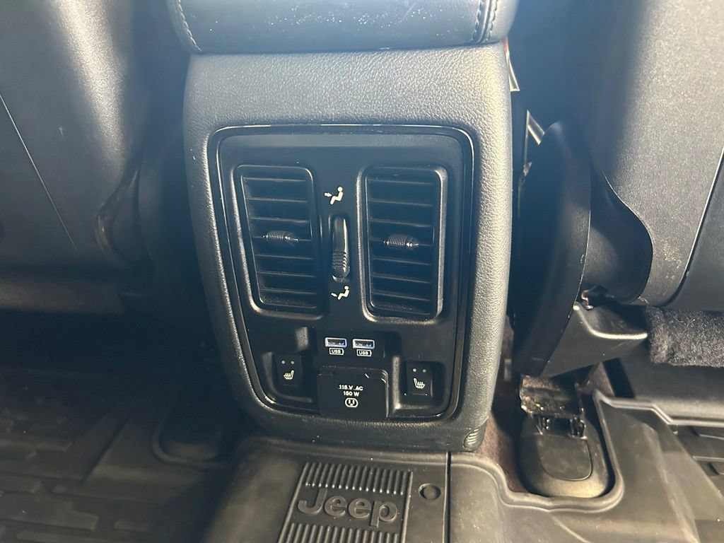 Used 2018 Jeep Grand Cherokee High Altitude RWD image 32