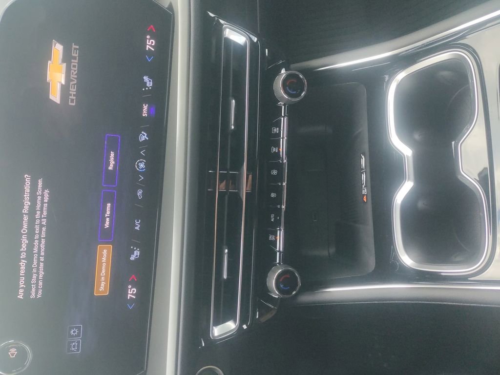 New 2026 Chevrolet Traverse LT w/ Sun and Wheel Package image 15