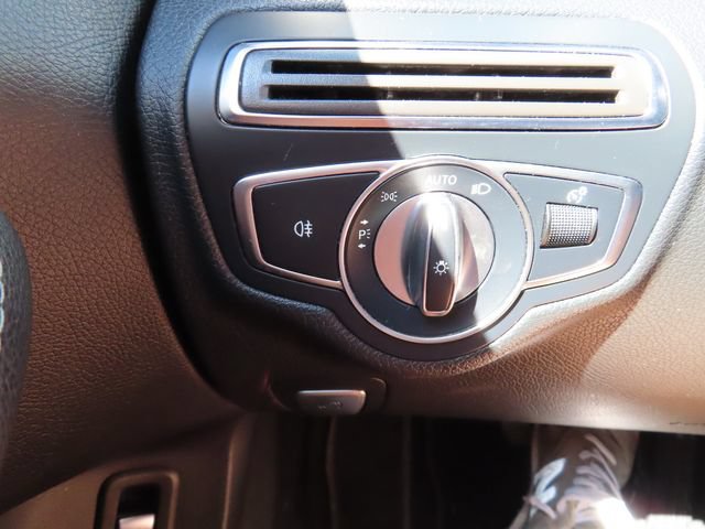 Used 2018 Mercedes-Benz C 300 4MATIC Sedan image 24
