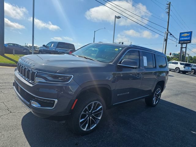 Used 2022 Jeep Wagoneer Series III w/ Premium Group I AWD/4WD image 4