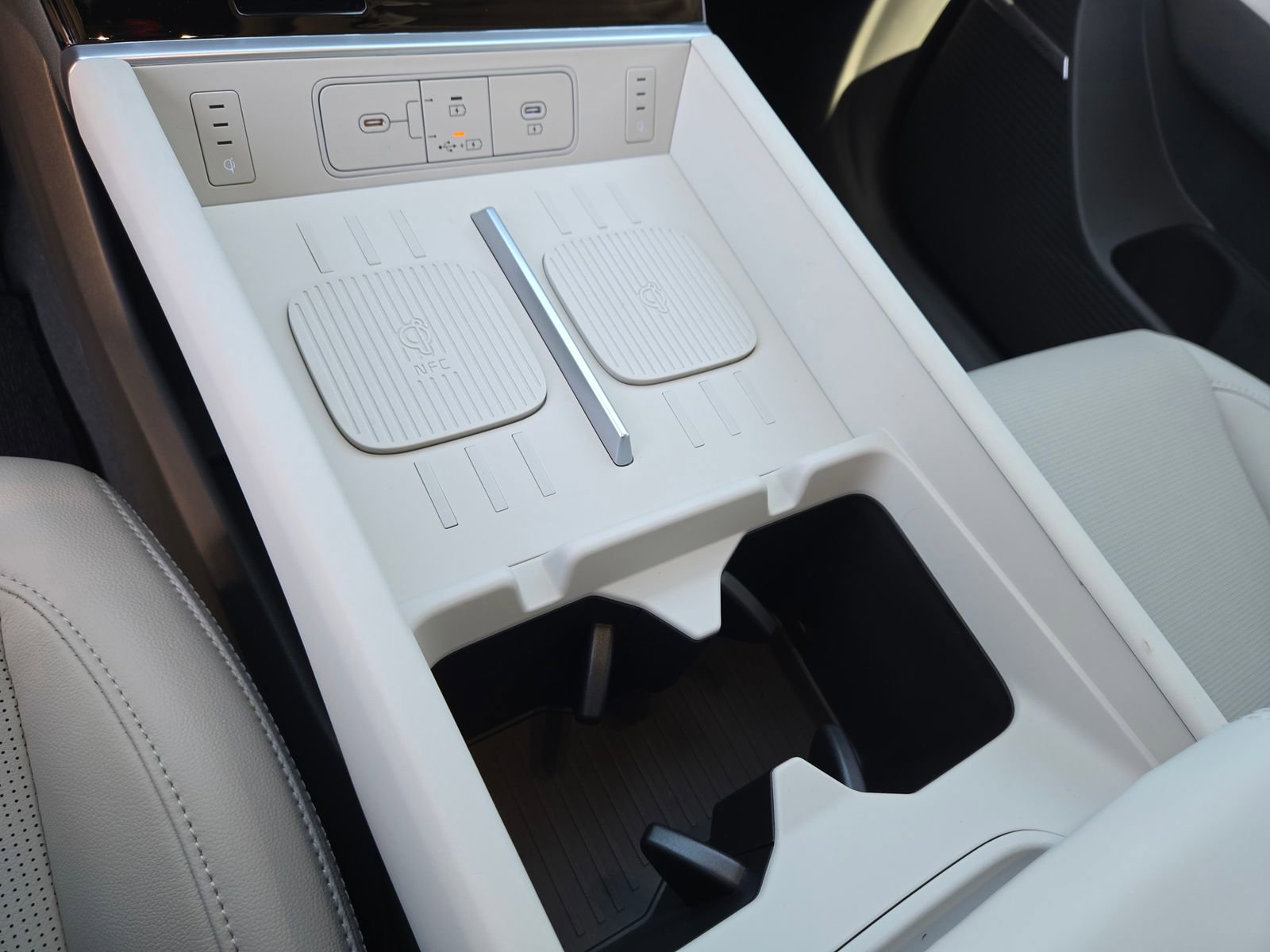 New 2026 Hyundai Santa Fe Limited FWD image 13