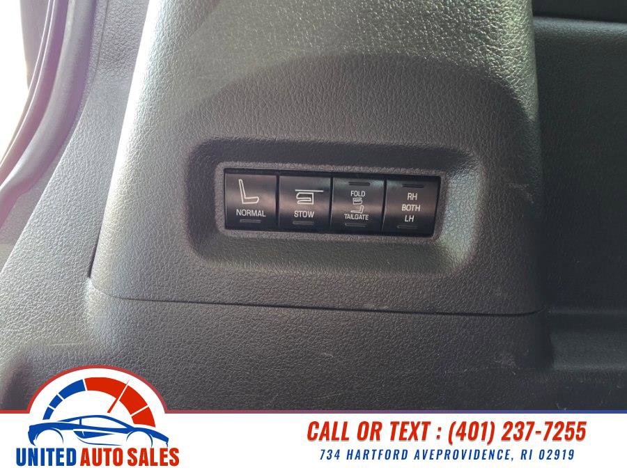 Used 2012 Ford Flex Limited w/ Equipment Group Order Code FWD image 27