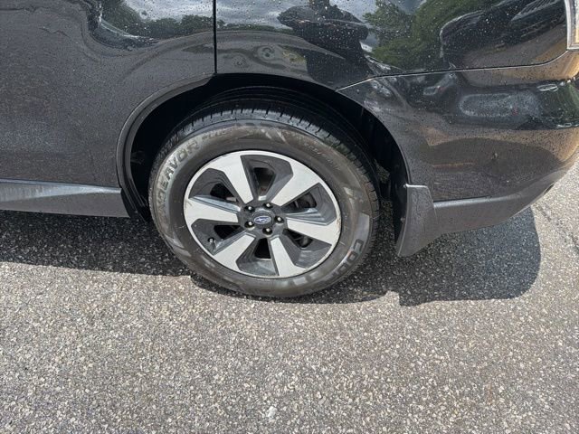 Used 2017 Subaru Forester 2.5i Premium w/ All-Weather Package AWD/4WD image 6