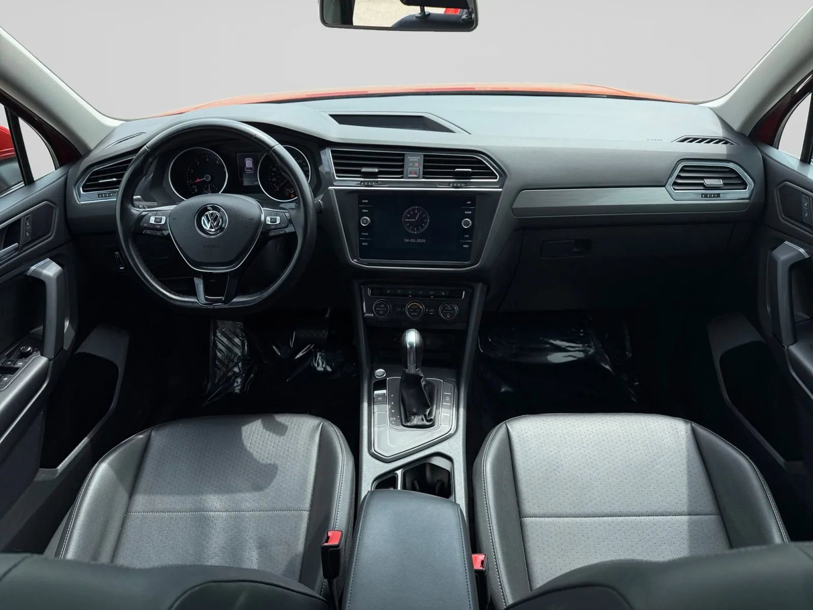 Used 2019 Volkswagen Tiguan SE image 19